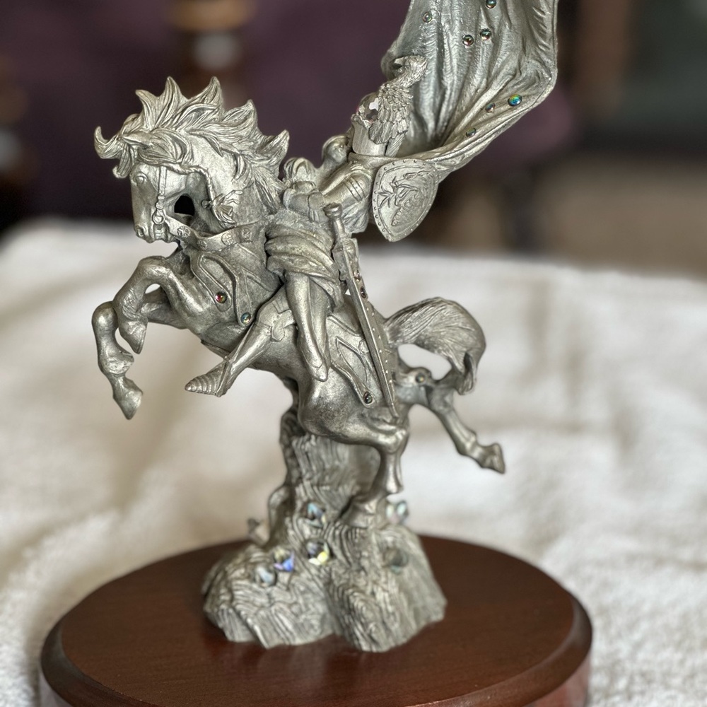 PERTH PEWTER CAMELOT